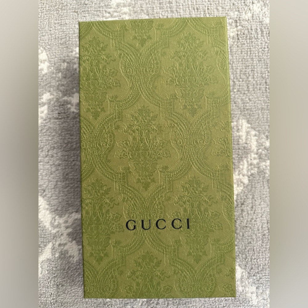 Authentic Gucci Marmont Zip Around Wallet, Black with Gold Hardware, NEW - Picture 2 of 11